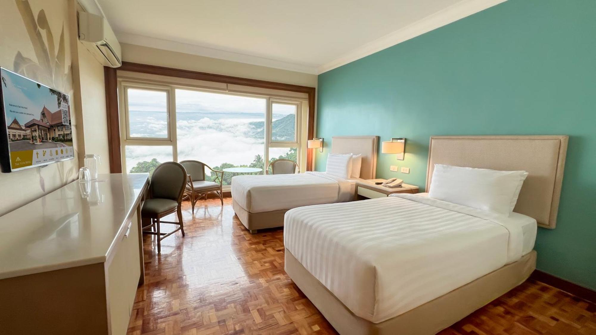Taal Vista Hotel Tagaytay City Exterior foto Deluxe Room