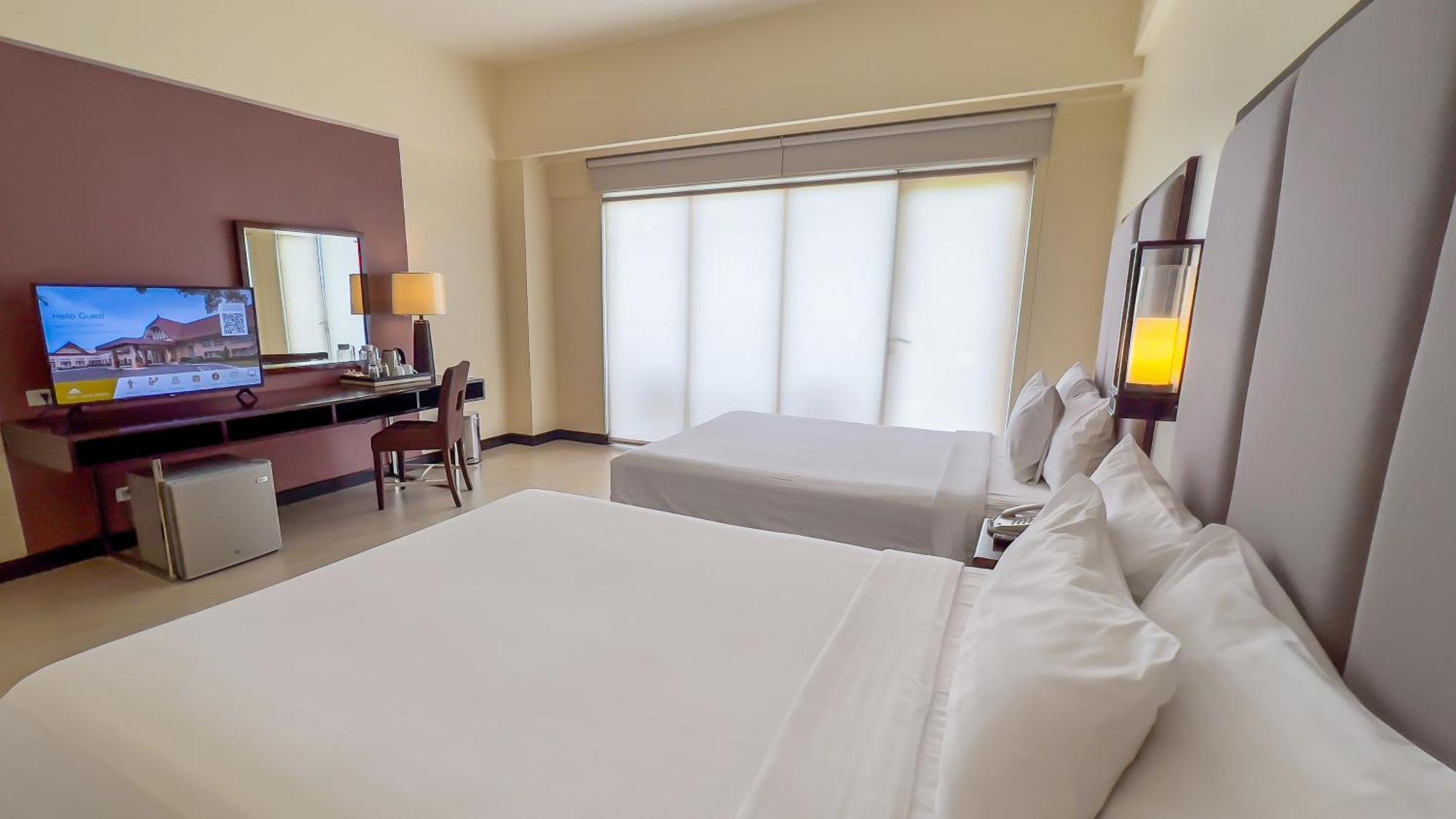 Taal Vista Hotel Tagaytay City Exterior foto Deluxe Room